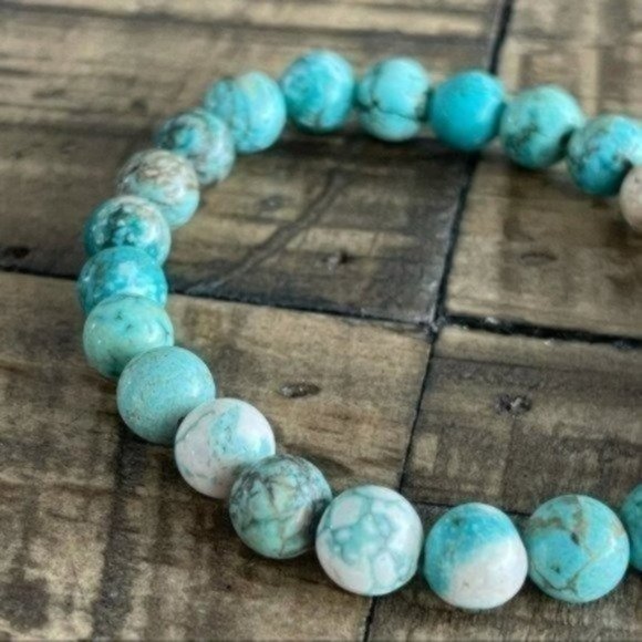 8mm Turquoise Stretch Bead Bracelet - Picture 2 of 4